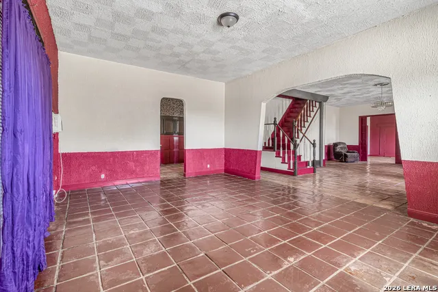 9602 County Road 5723 Castroville, TX 78009
