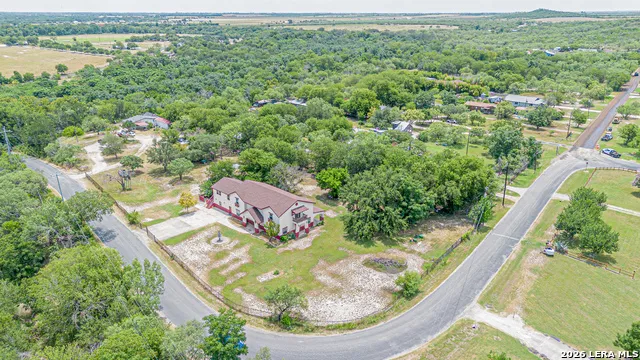 9602 County Road 5723 Castroville, TX 78009