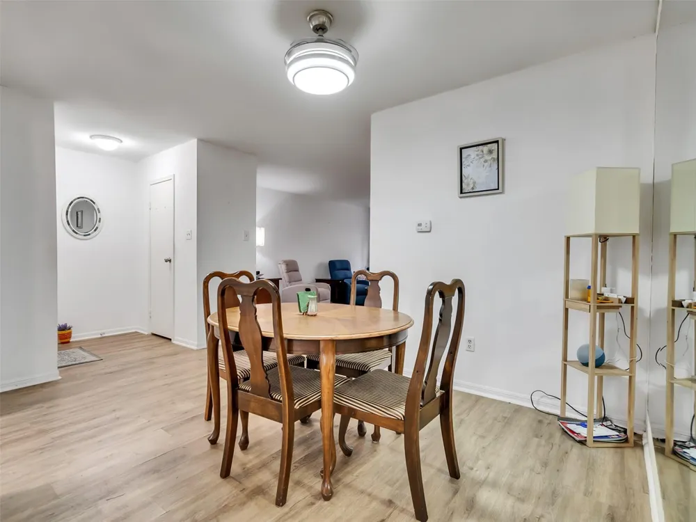 3100 Jeanetta Street #905 Houston, TX 77063