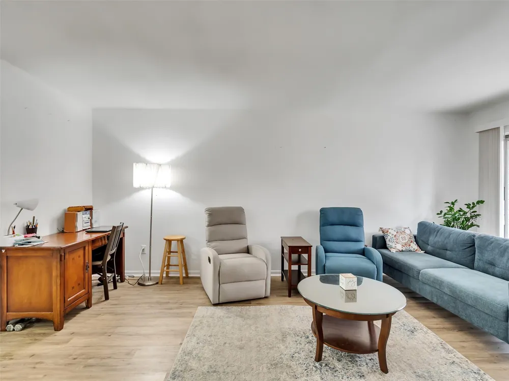 3100 Jeanetta Street #905 Houston, TX 77063