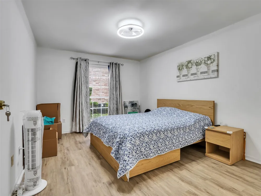 3100 Jeanetta Street #905 Houston, TX 77063