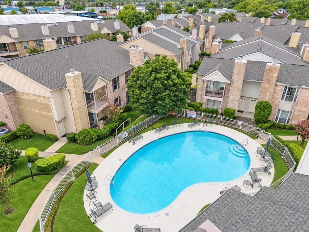 3100 Jeanetta Street #905 Houston, TX 77063