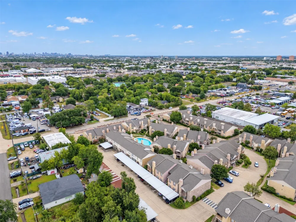 3100 Jeanetta Street #905 Houston, TX 77063