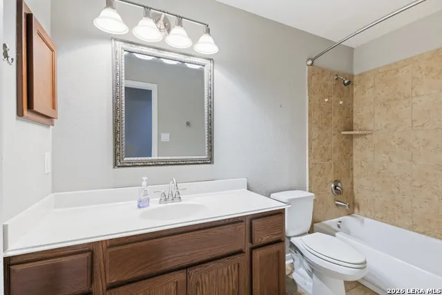 238 Pecan Gap New Braunfels, TX 78130