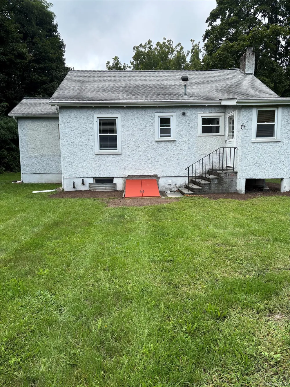 1064 Route 17 Southfields, NY 10975