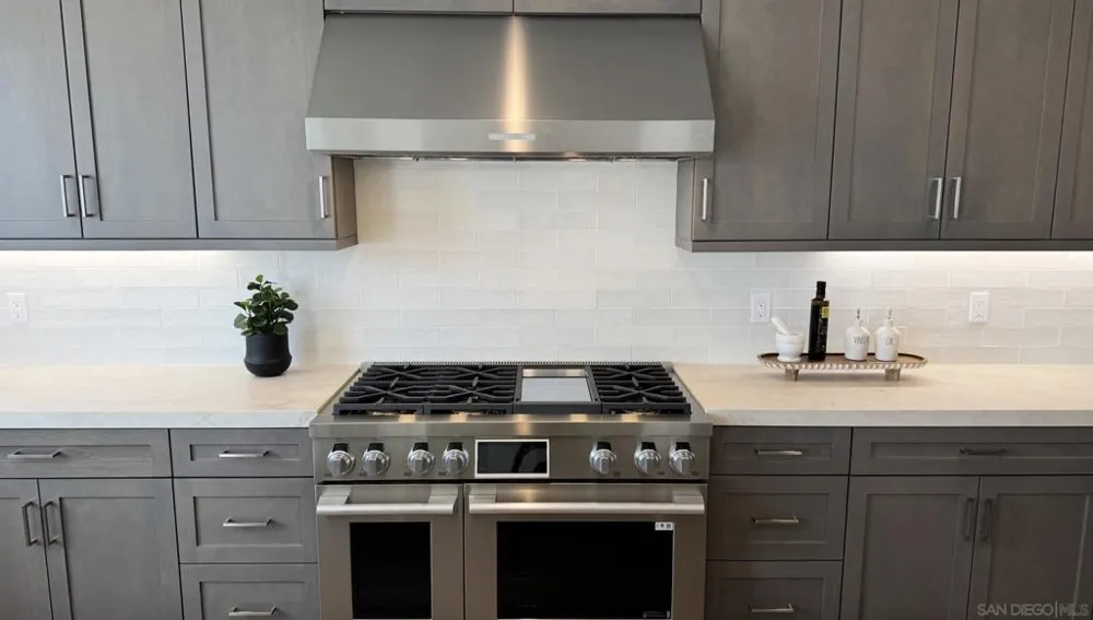 7795 La Mesa Summit Dr La Mesa, CA 91941