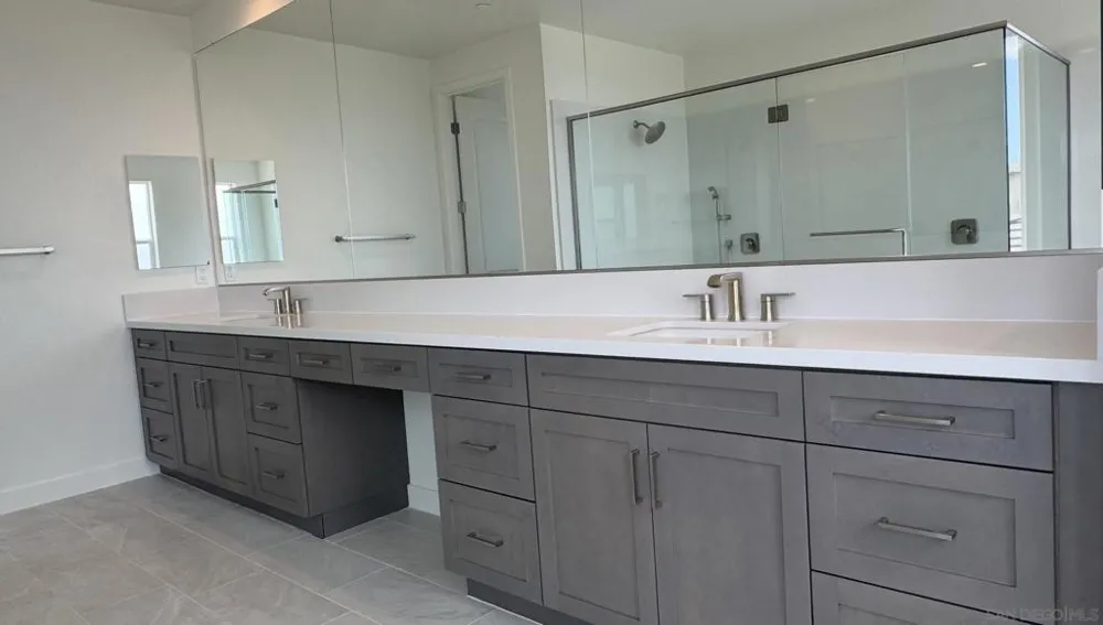 7795 La Mesa Summit Dr La Mesa, CA 91941