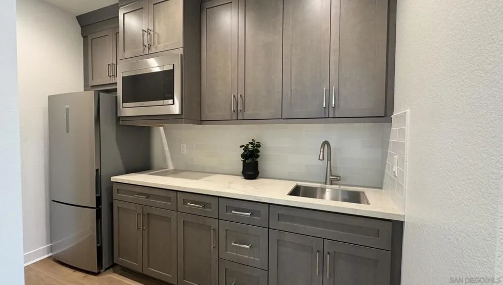 7795 La Mesa Summit Dr La Mesa, CA 91941