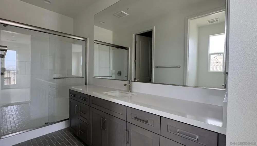 7795 La Mesa Summit Dr La Mesa, CA 91941