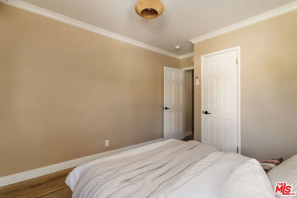 3540 Maplewood Avenue Los Angeles, CA 90066