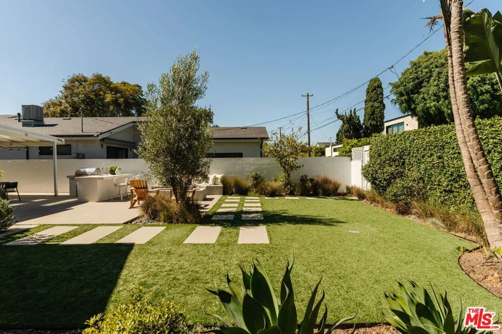 3540 Maplewood Avenue Los Angeles, CA 90066
