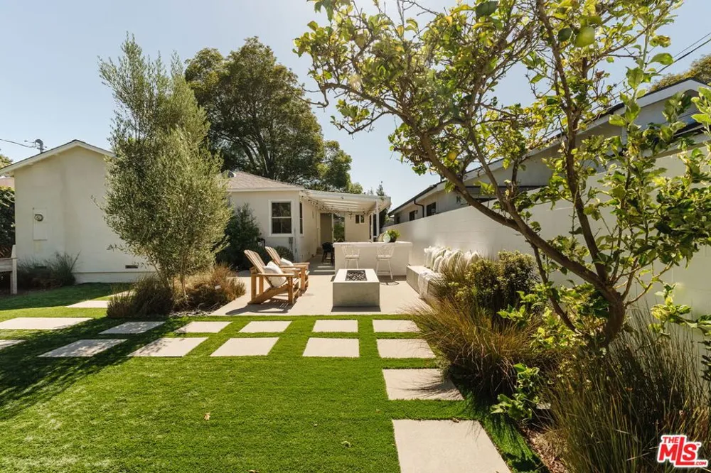 3540 Maplewood Avenue Los Angeles, CA 90066