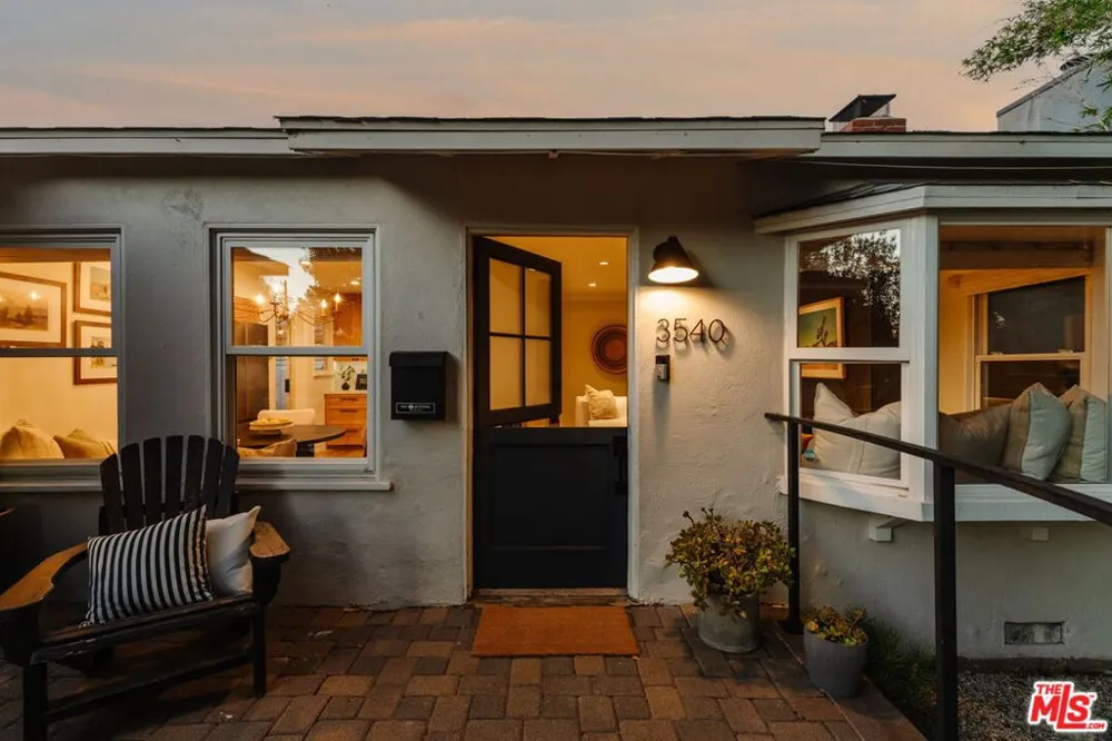 3540 Maplewood Avenue Los Angeles, CA 90066