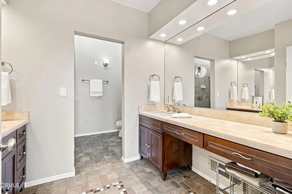 595 Elm Sierra Madre, CA 91024