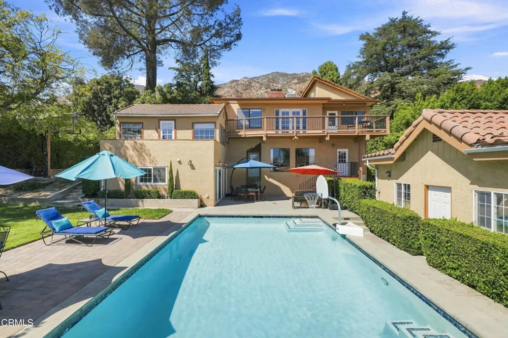 595 Elm Sierra Madre, CA 91024