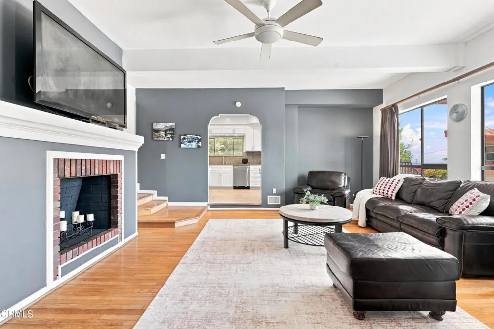 595 Elm Sierra Madre, CA 91024
