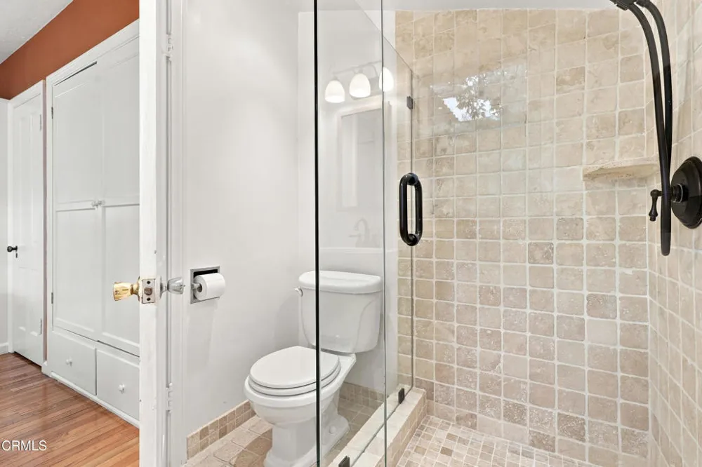 595 Elm Sierra Madre, CA 91024