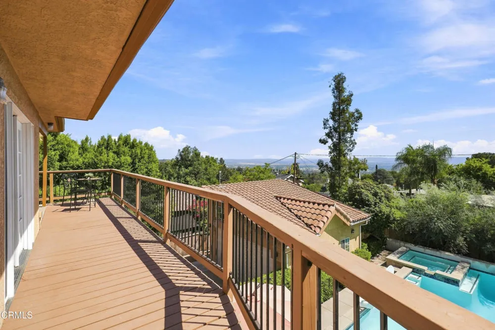 595 Elm Sierra Madre, CA 91024