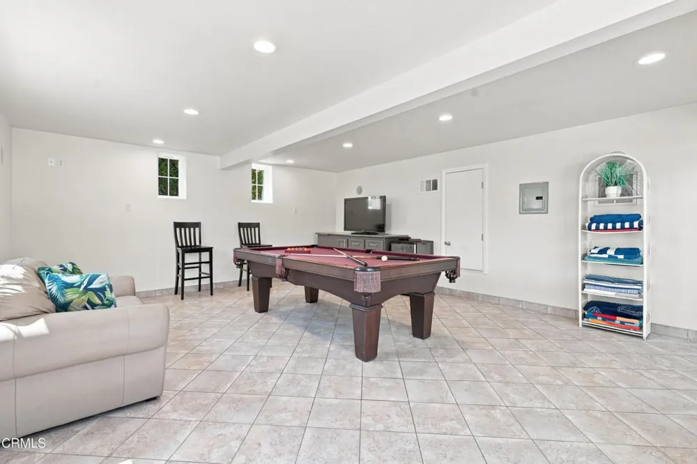 595 Elm Sierra Madre, CA 91024