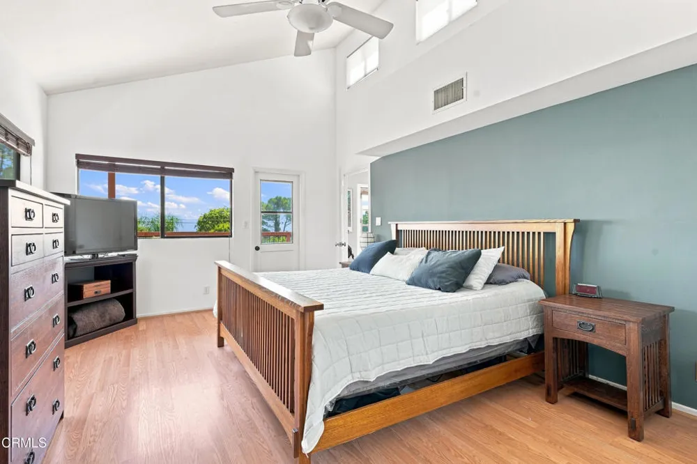595 Elm Sierra Madre, CA 91024