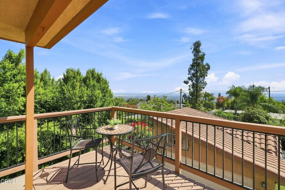 595 Elm Sierra Madre, CA 91024
