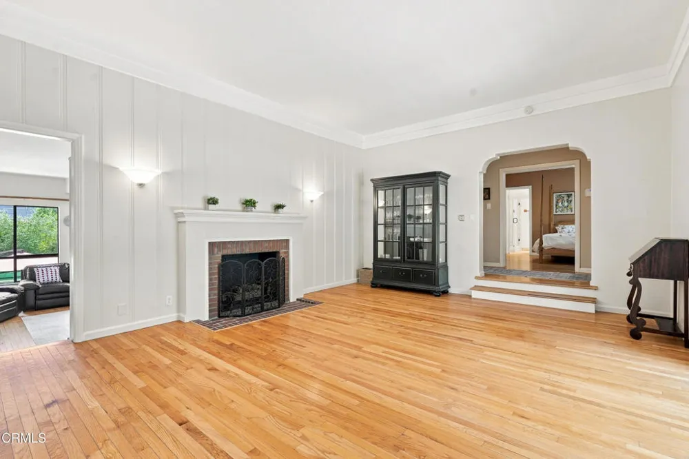 595 Elm Sierra Madre, CA 91024