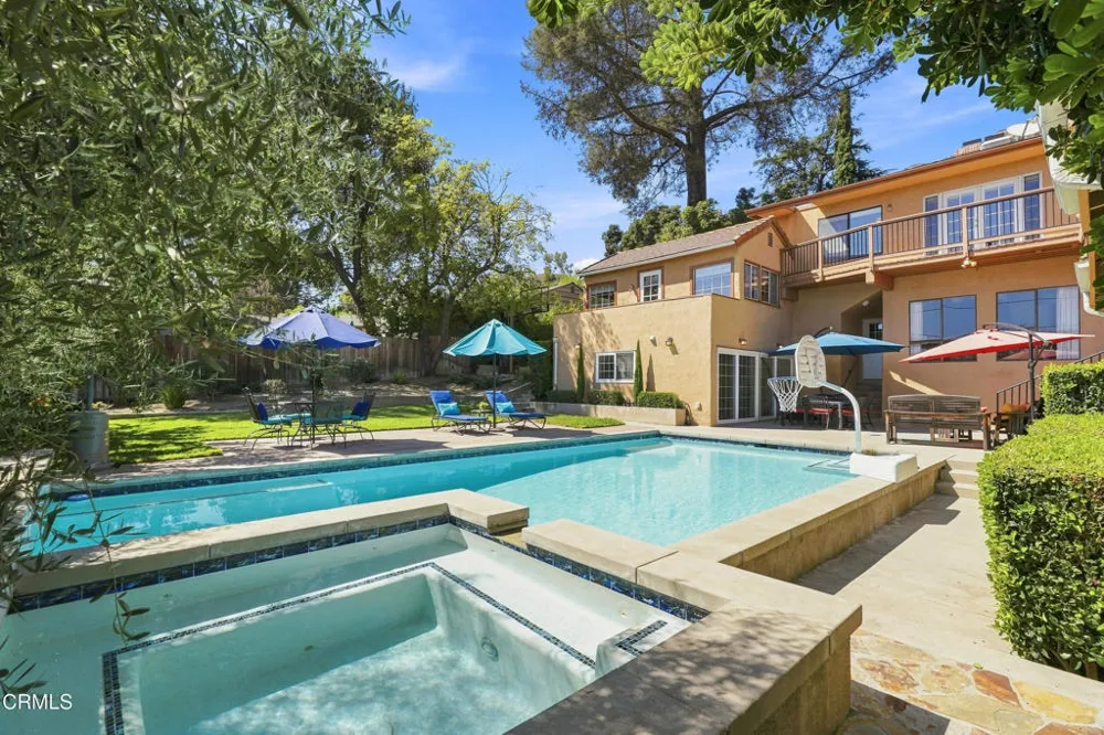 595 Elm Sierra Madre, CA 91024