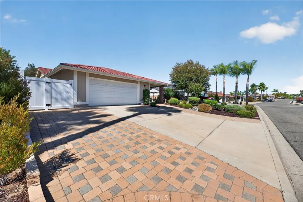 23664 Outrigger Canyon Lake, CA 92587