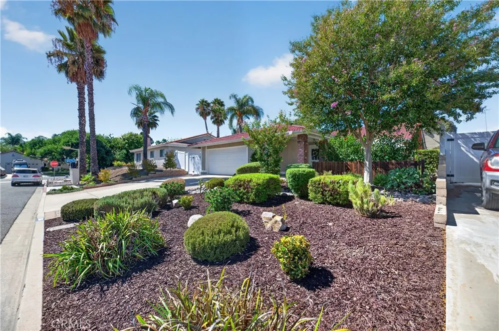 23664 Outrigger Canyon Lake, CA 92587