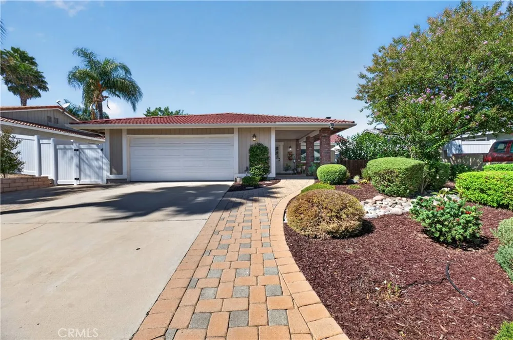 23664 Outrigger Canyon Lake, CA 92587