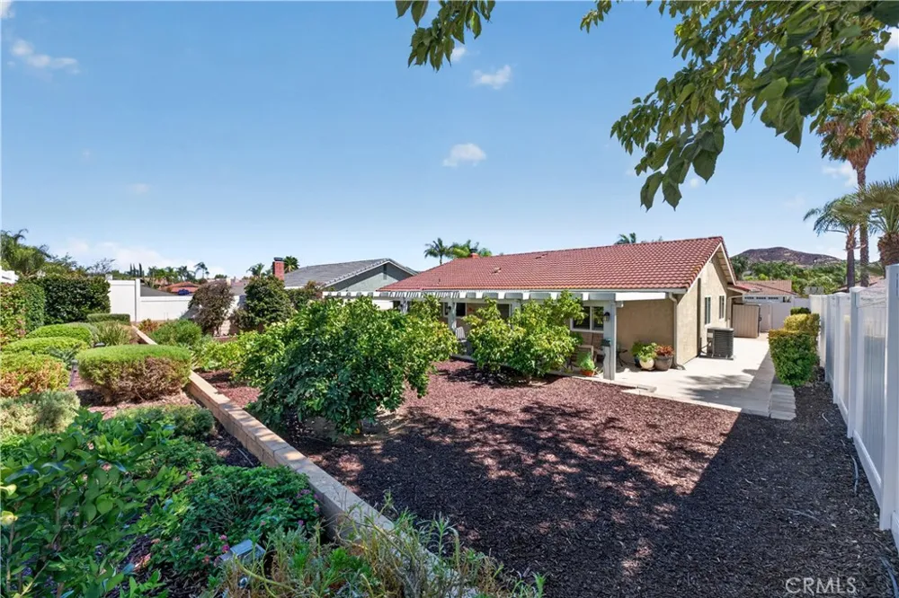 23664 Outrigger Canyon Lake, CA 92587