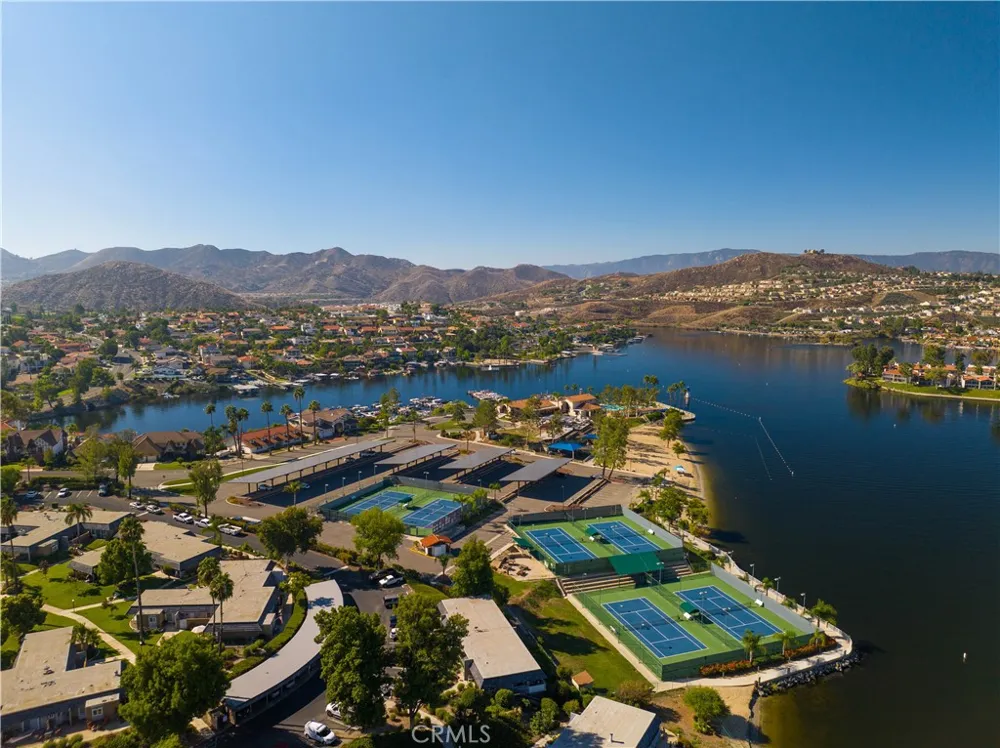 23664 Outrigger Canyon Lake, CA 92587