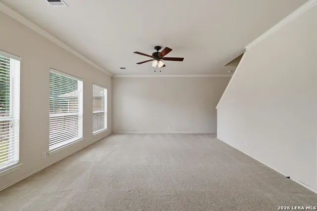 121 SLEEPY TRL Cibolo, TX 78108