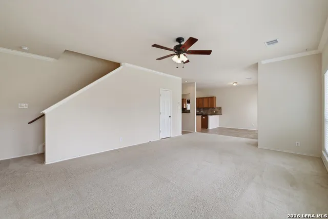121 SLEEPY TRL Cibolo, TX 78108