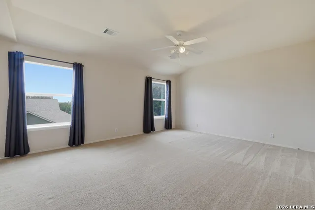 121 SLEEPY TRL Cibolo, TX 78108