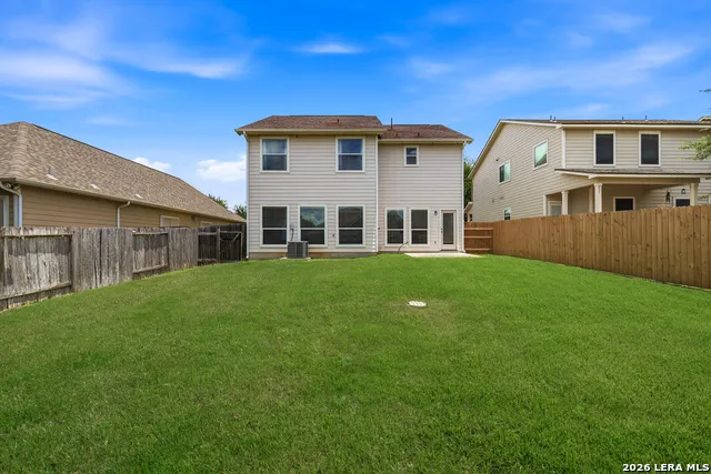 121 SLEEPY TRL Cibolo, TX 78108