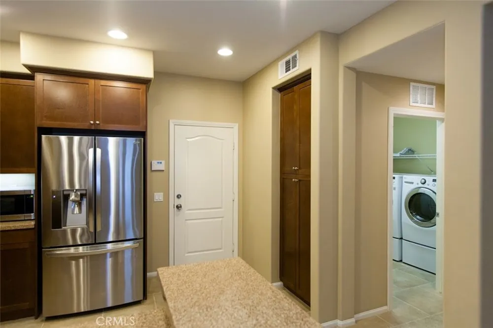 965 Sweetbriar Lane #A Azusa, CA 91702