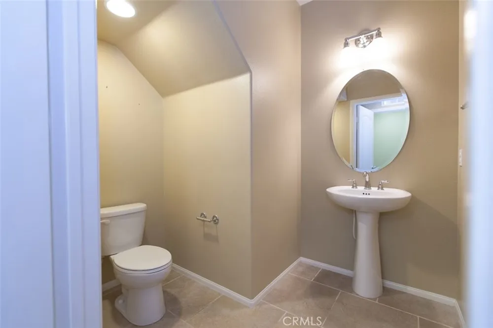965 Sweetbriar Lane #A Azusa, CA 91702