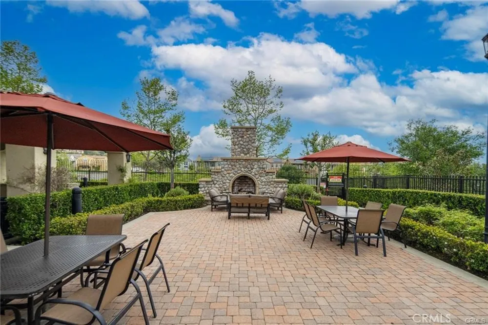 965 Sweetbriar Lane #A Azusa, CA 91702