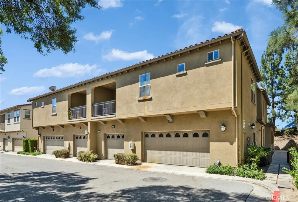 965 Sweetbriar Lane #A Azusa, CA 91702