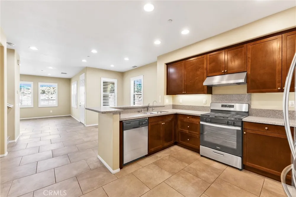965 Sweetbriar Lane #A Azusa, CA 91702