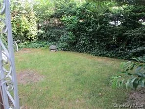 127 Gordon Valley Stream, NY 11581
