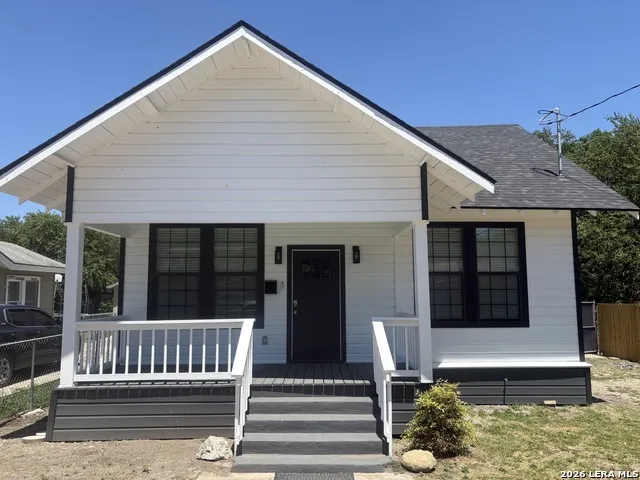 225 Linares San Antonio, TX 78225