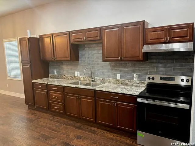 225 Linares San Antonio, TX 78225