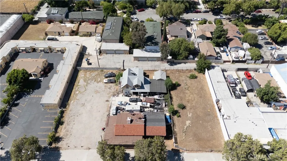 845 W Holt Pomona, CA 91768