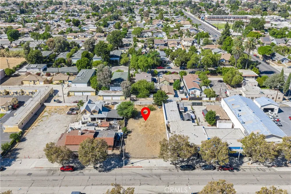845 W Holt Pomona, CA 91768
