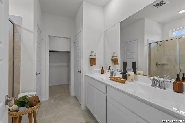 8739 Thyme Meadow Elmendorf, TX 78112