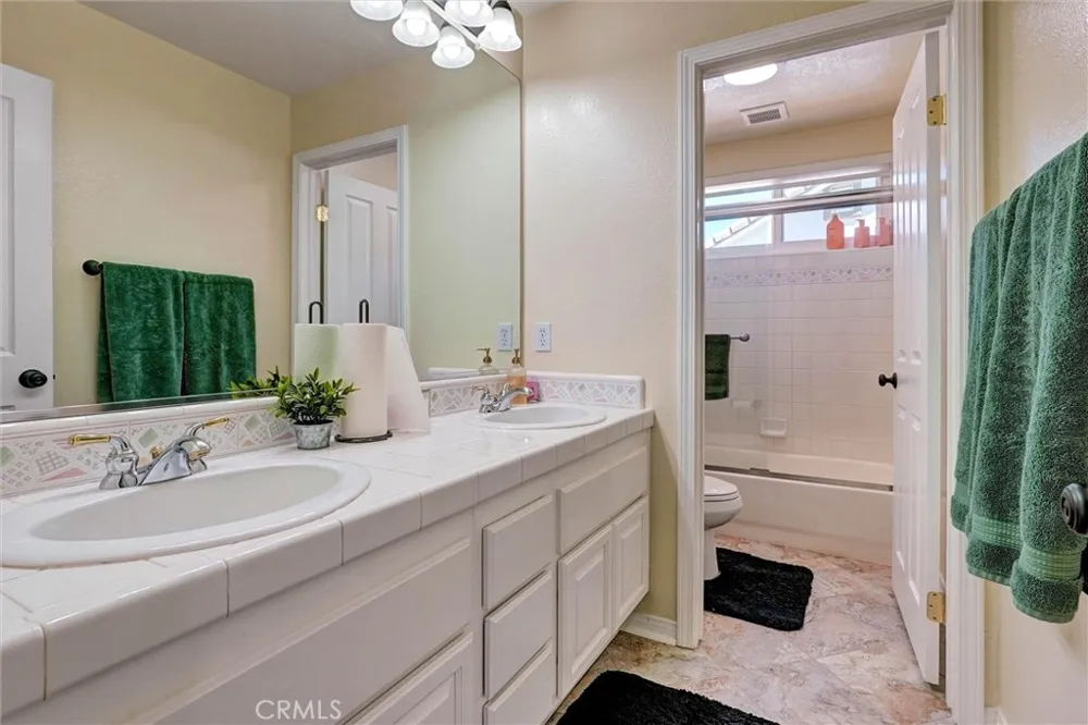 28404 Rock Canyon Saugus, CA 91390