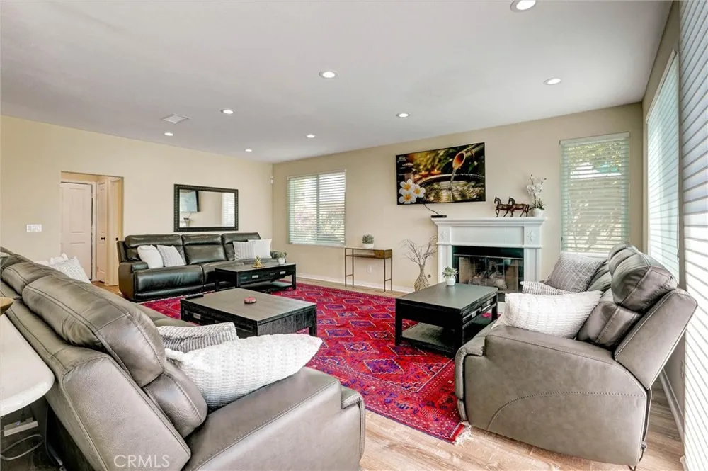 28404 Rock Canyon Saugus, CA 91390