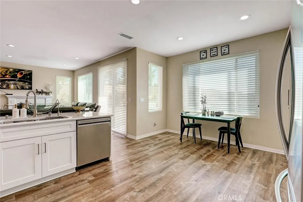 28404 Rock Canyon Saugus, CA 91390